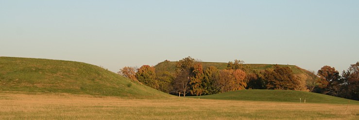 monk's mound at cahokia