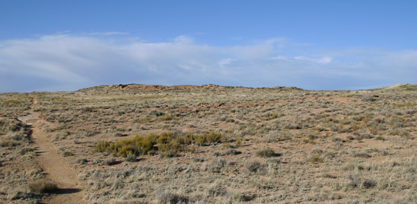 Approaching the Pueblo Alto ruin mound from the south. 